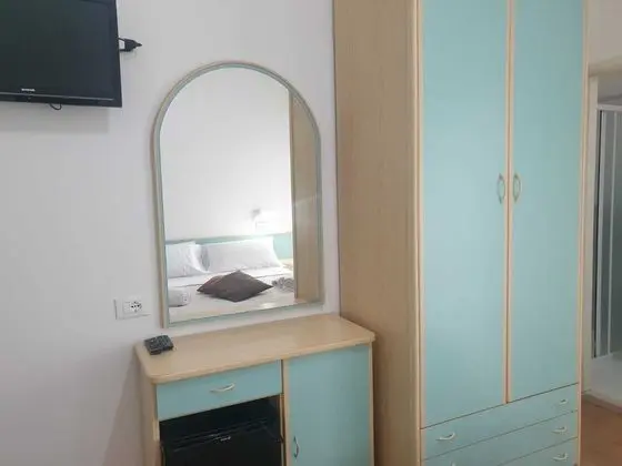 Basic Üç Kişilik Oda