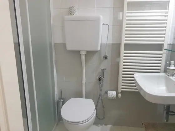 Basic Üç Kişilik Oda