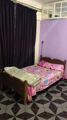 Tek Büyük veya İki Ayrı Yataklı Oda, Ortak Banyo