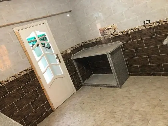 Tek Büyük veya İki Ayrı Yataklı Oda, Ortak Banyo