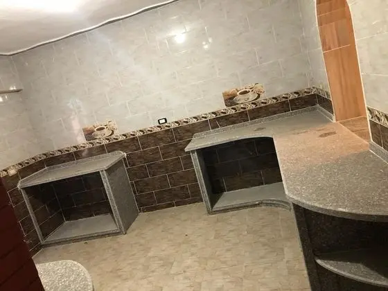 Tek Büyük veya İki Ayrı Yataklı Oda, Ortak Banyo