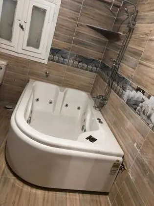 Tek Büyük Yataklı Oda, 1 En Büyük (King) Boy Yatak, Özel Banyo