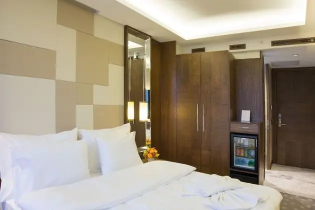 Deluxe Üç Kişilik Oda, Deniz Manzaralı