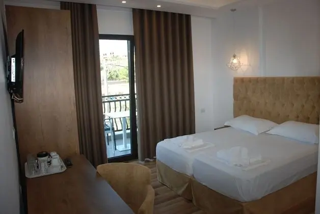 Dört Kişilik Oda, Balkon