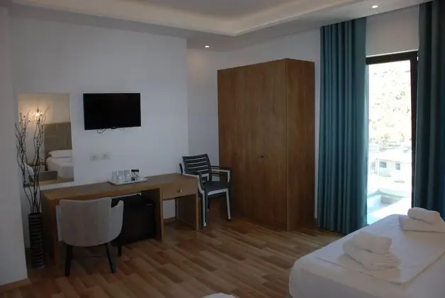 Üç Kişilik Oda, Balkon