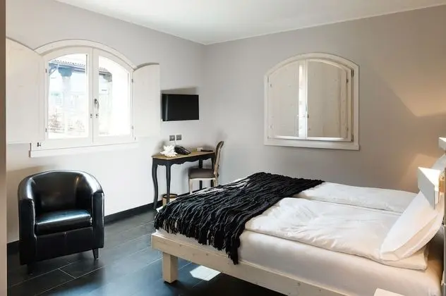 Tek Büyük veya İki Ayrı Yataklı Oda, Dağ Manzaralı (La Nera)