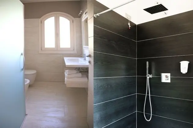 Tek Büyük veya İki Ayrı Yataklı Oda, Dağ Manzaralı (La Nera)