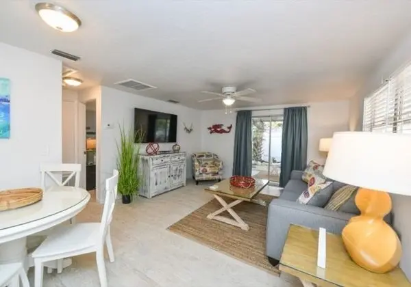 Luxury Villa, 2 Yatak Odası, Havuz Kullanımı, Avlu
