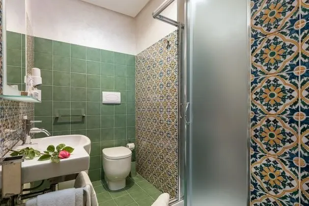 Tek Büyük Yataklı Oda, Balkon