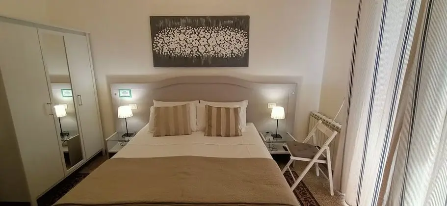 Tek Büyük Yataklı Oda, Banyolu/Duşlu