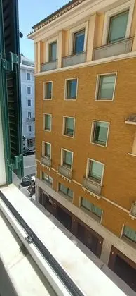 Tek Büyük Yataklı Oda, Banyolu/Duşlu