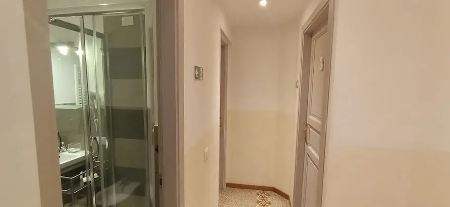 Üç Kişilik Oda, Özel Banyo