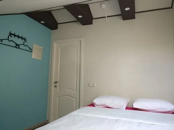 Basic Tek Büyük Yataklı Oda, Ortak Banyo