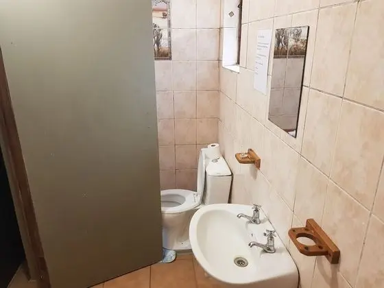 Ortak Ranzalı Oda, Ortak Banyo (2 sleeper)
