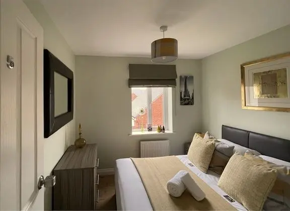 Comfort Tek Büyük Yataklı Oda