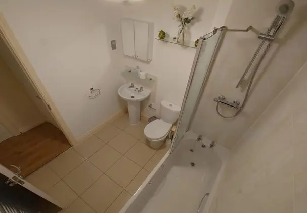 Comfort Tek Büyük Yataklı Oda