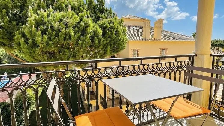 Apart Daire, 2 Yatak Odası, Havuz Kullanımı, Deniz Manzaralı