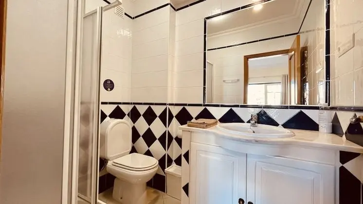 Apart Daire, 2 Yatak Odası, Havuz Kullanımı, Deniz Manzaralı