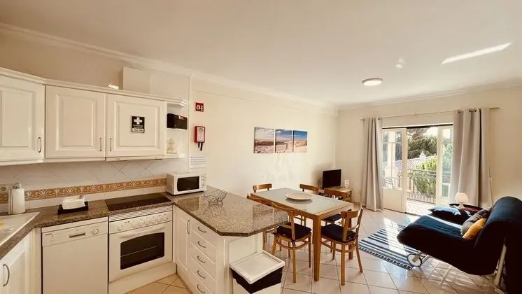 Apart Daire, 2 Yatak Odası, Havuz Kullanımı, Deniz Manzaralı