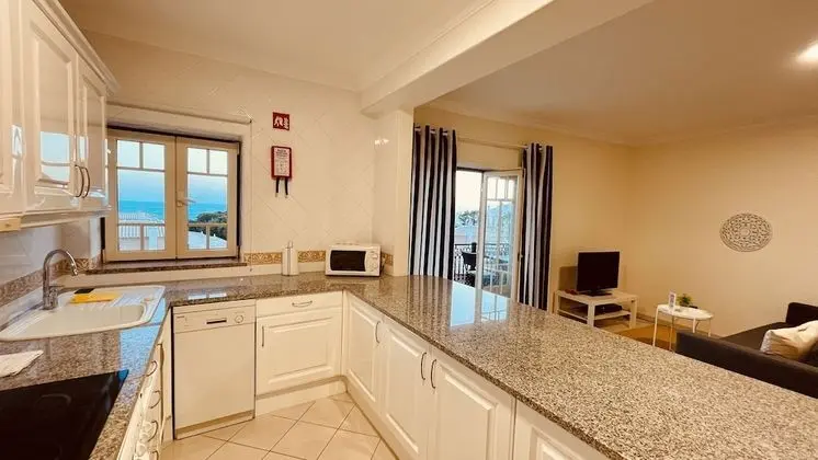 Apart Daire, 2 Yatak Odası, Havuz Kullanımı, Deniz Manzaralı