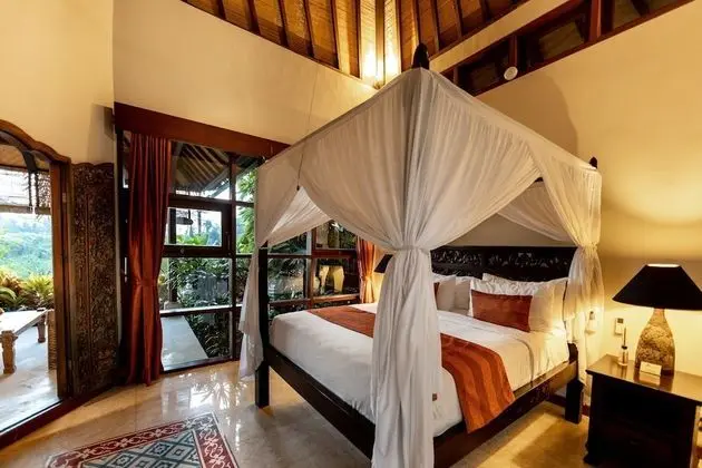 Family Villa, 4 Yatak Odası, Kişiye Özel Havuzlu