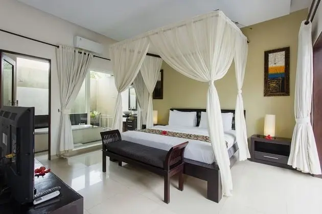 1 Bedroom Pool Villa with Free Spa