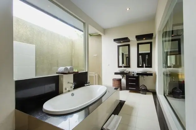 1 Bedroom Pool Villa with Free Spa