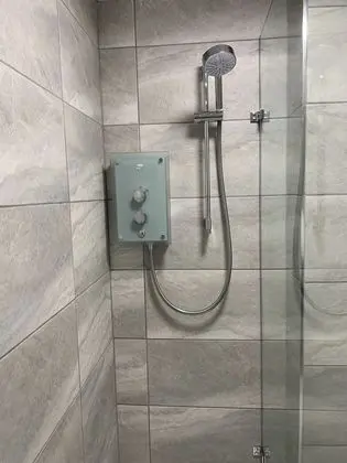 Standard Üç Kişilik Oda, Ortak Banyo