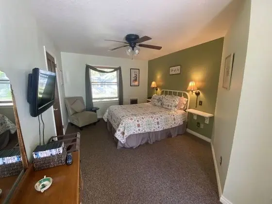 Oda, 1 Büyük (Queen) Boy Yatak, Engellilere Uygun, Zemin Kat