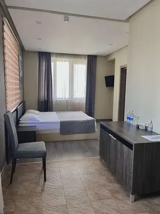 Economy Tek Büyük Yataklı Oda