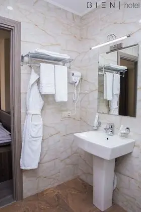 Economy Tek Büyük Yataklı Oda