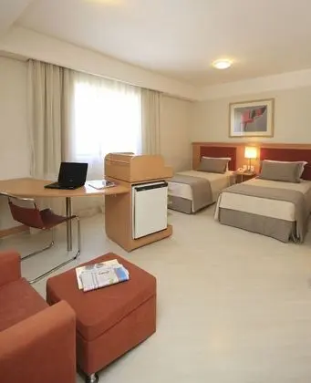 Üç Kişilik Oda