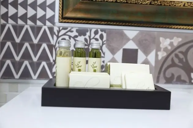 Deluxe Tek Büyük Yataklı Oda, Balkon