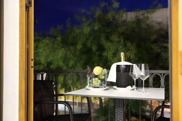 Deluxe Tek Büyük Yataklı Oda, Balkon