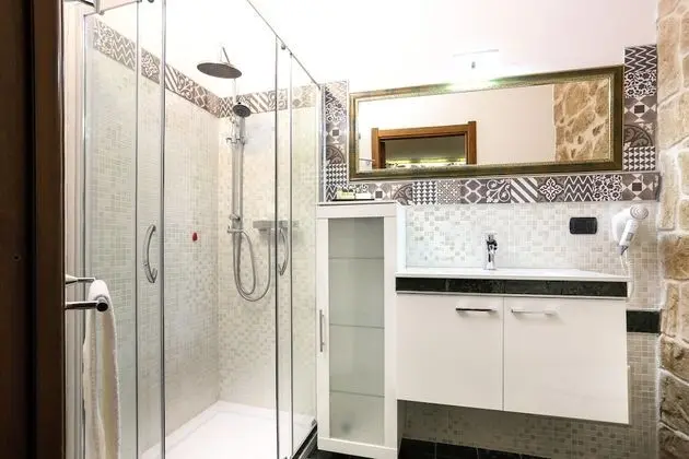 Deluxe Tek Büyük Yataklı Oda, Balkon