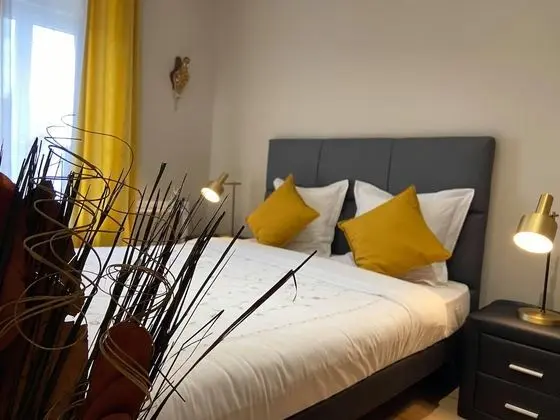 Classic Tek Büyük Yataklı Oda