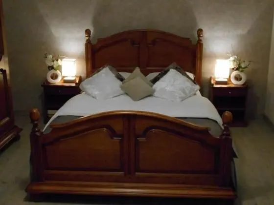 Classic Tek Büyük Yataklı Oda