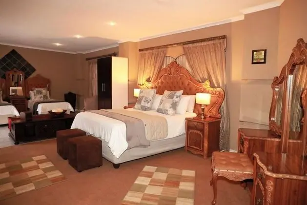 Dört Kişilik Oda (5 Self catering)
