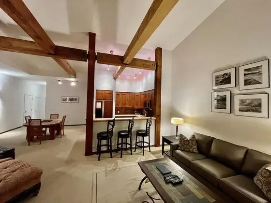 Daire (Luxury 1700sqf Villa overlooking Big )