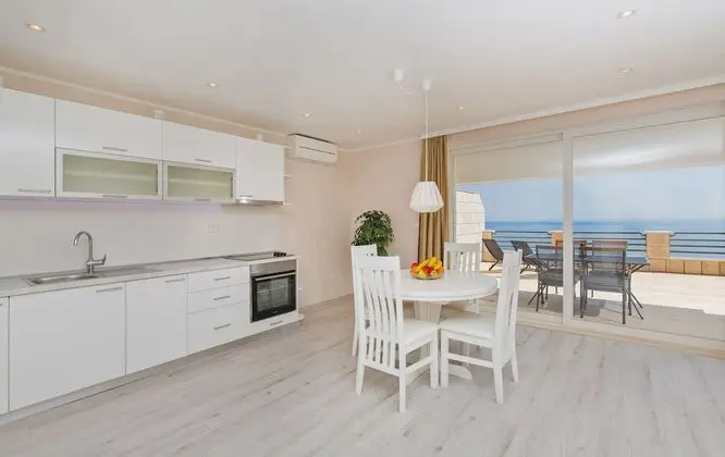 Apart Daire, 1 Yatak Odası, Teras, Deniz Manzaralı