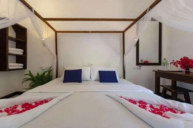 Deluxe Tek Büyük Yataklı Oda, 1 Çift Kişilik Yatak, Sigara İçilmez, Bahçe Manzaralı