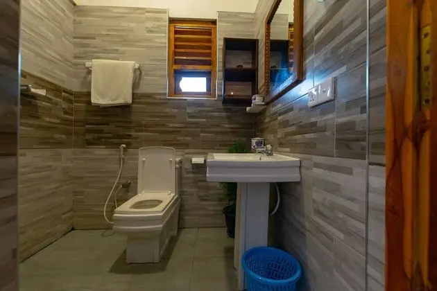 Deluxe Tek Büyük Yataklı Oda, 1 Çift Kişilik Yatak, Sigara İçilmez, Bahçe Manzaralı