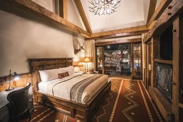 Interior King Room