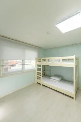 Ortak Ranzalı Oda, Sadece erkekler için (4 persons)
