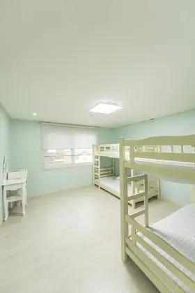 Ortak Ranzalı Oda, Sadece erkekler için (4 persons)