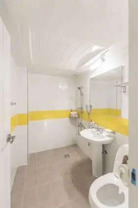 Ortak Ranzalı Oda, Sadece erkekler için (4 persons)