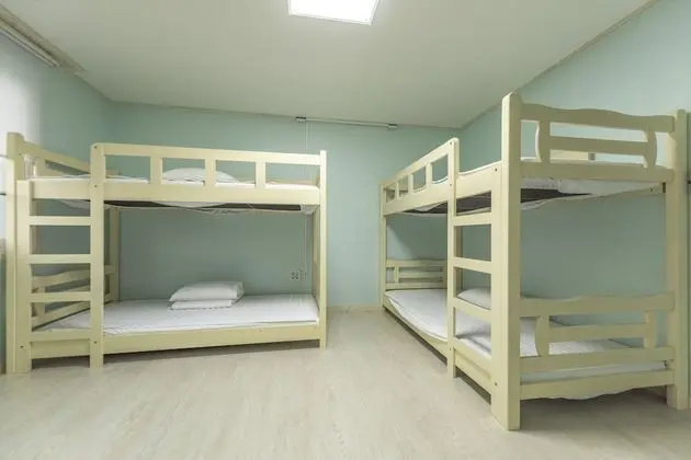 Ortak Ranzalı Oda, Sadece kadınlar için (6 persons)
