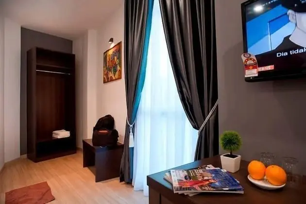 Üç Kişilik Oda