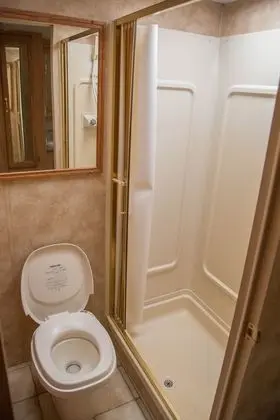 Karavan, 1 Büyük (Queen) Boy Yatak ve Çekyat