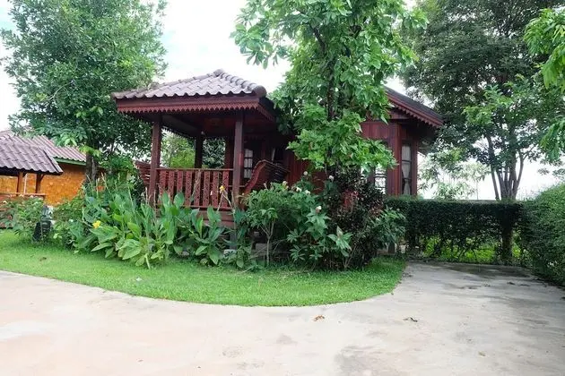 1 Bedroom Suite with Balcony